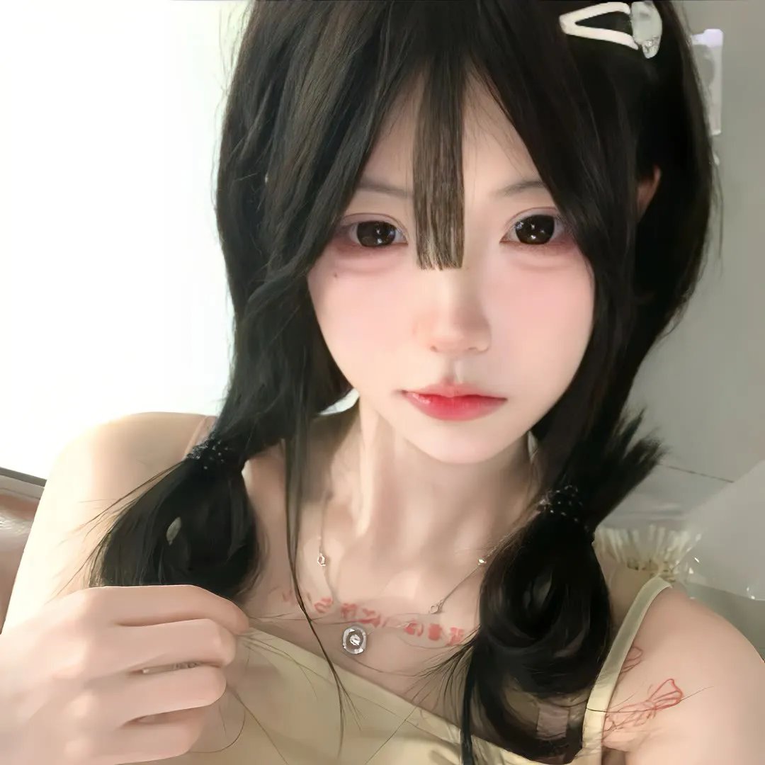 楼梯顶上的黑暗